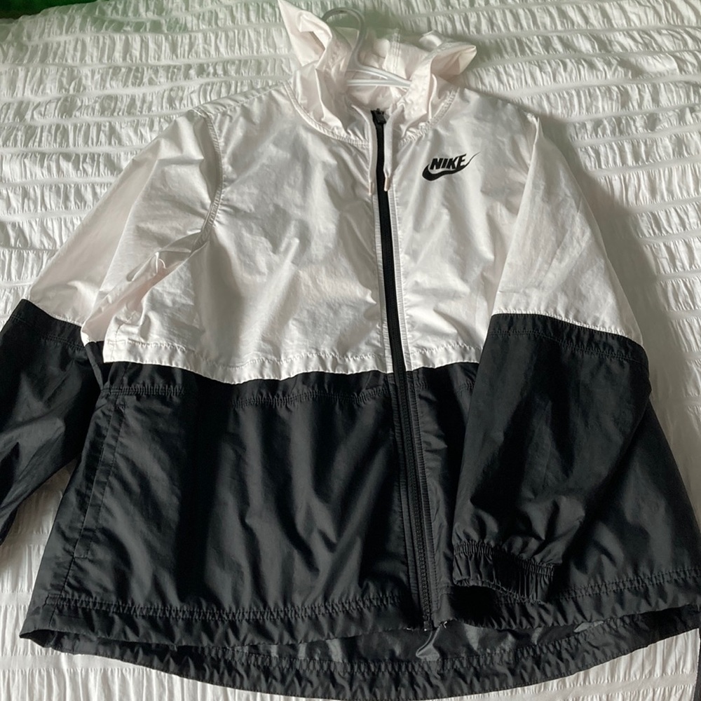 Nike windbreaker